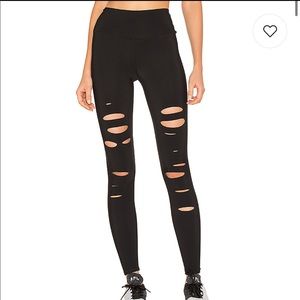 High Waist Ripped Warrior Legging in Black
